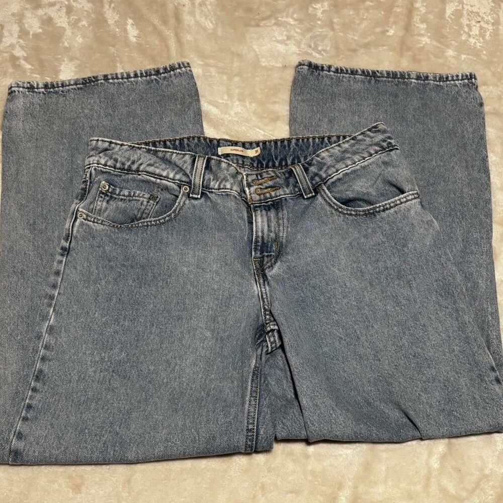 Levi-s Women's Blue Jeans - Picture 2 of 5
